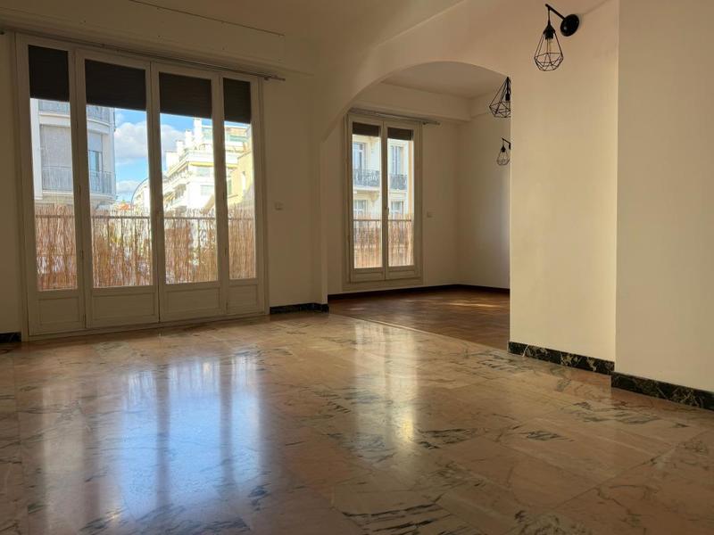 Appartement - 63 m² - 2 pièces