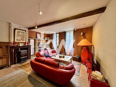 Maison - 205 m² - 6 pièces