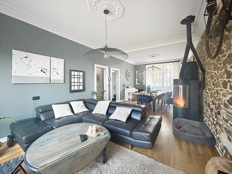 Maison de maîtres - 180 m² - 7 pièces