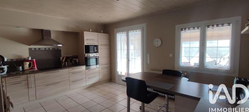 Maison - 192 m² - 7 pièces