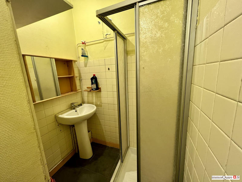 Local commercial - 75 m² - 3 pièces