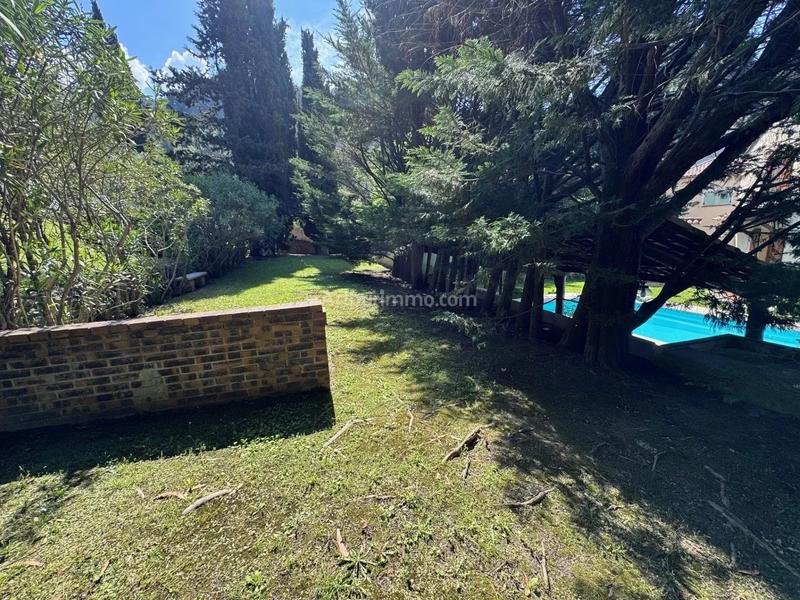 Maison - 185 m² - 7 pièces