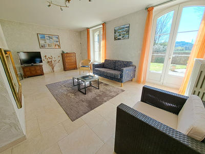 Maison - 200 m² - 7 pièces