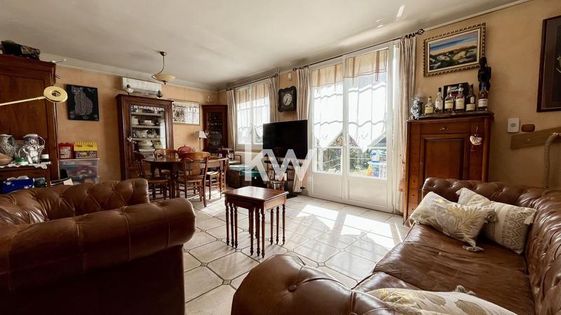 Maison - 95 m² - 5 pièces