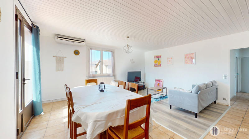 Appartement - 121 m² - 6 pièces