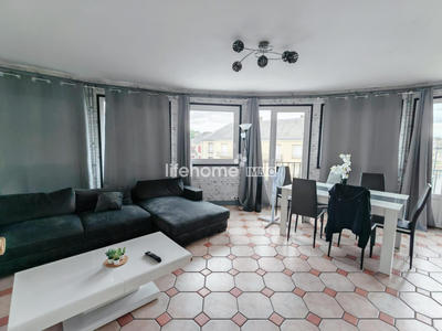 Appartement - 98 m² - 5 pièces