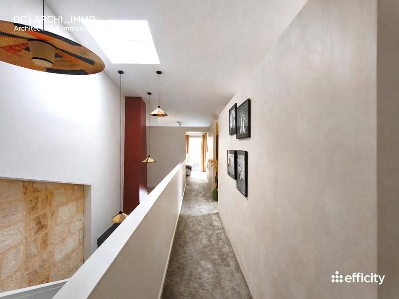 Maison - 223 m² - 7 pièces