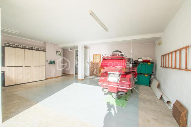 Maison - 102 m² - 4 pièces