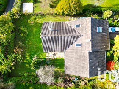 Maison - 169 m² - 7 pièces