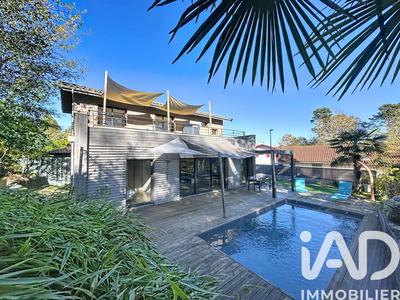 Maison - 115 m² - 5 pièces