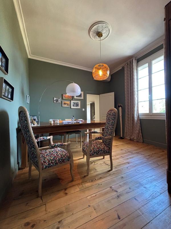 Villa - 213 m² - 5 pièces