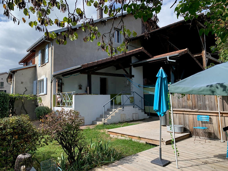 Maison - 170 m² - 8 pièces