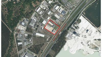 Local d'activité / Entrepôt - 1 500 m²