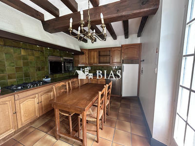 Maison traditionnelle - 194 m² - 7 pièces