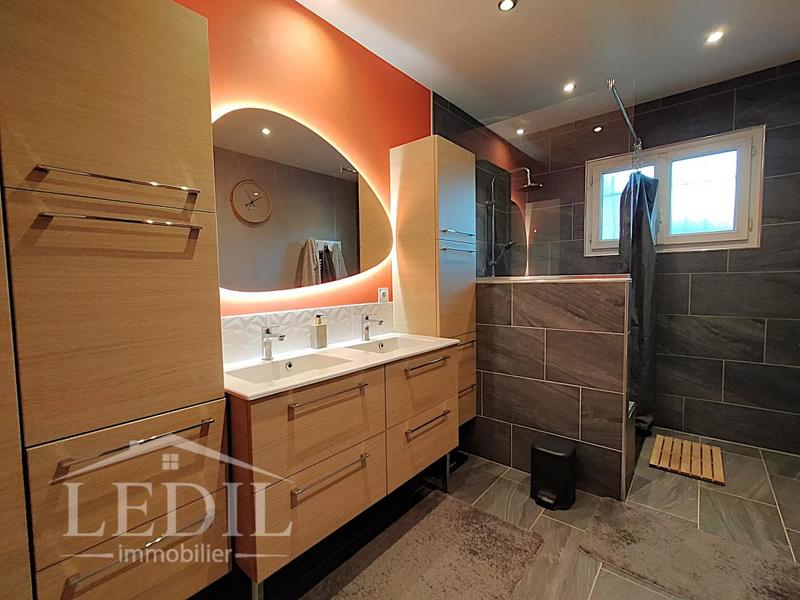 Villa - 148 m² - 6 pièces