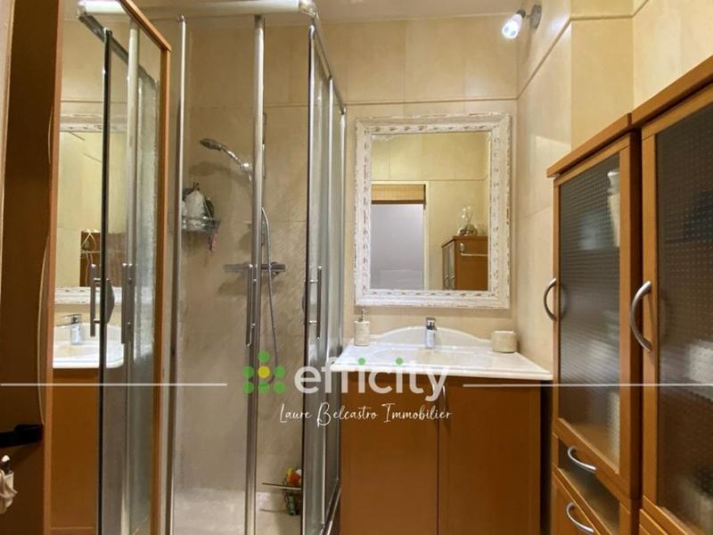 Maison - 160 m² - 8 pièces