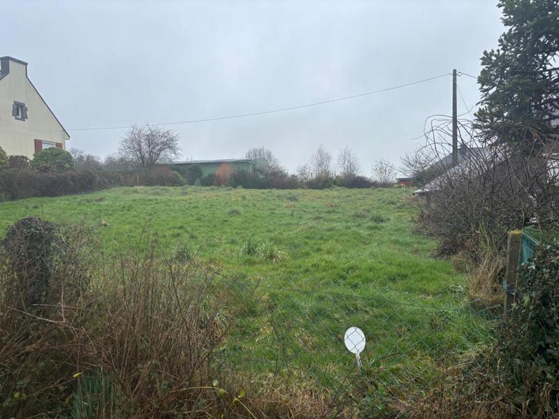 Terrain constructible - 678 m²