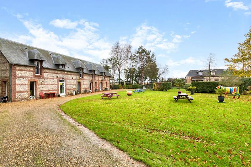 Maison - 321 m² - 12 pièces