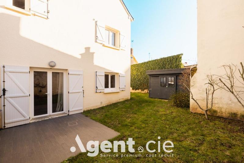 Maison - 104 m² - 5 pièces