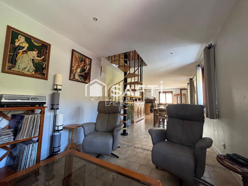 Maison - 112 m² - 6 pièces