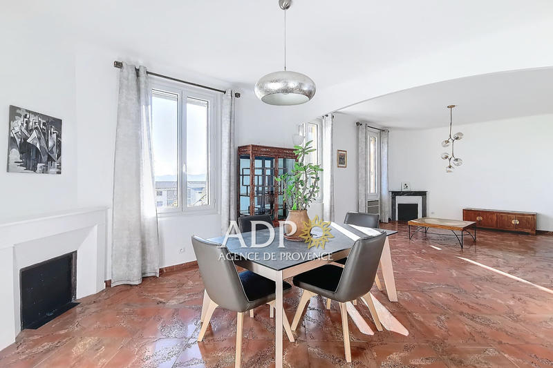 Appartement - 106 m² - 4 pièces