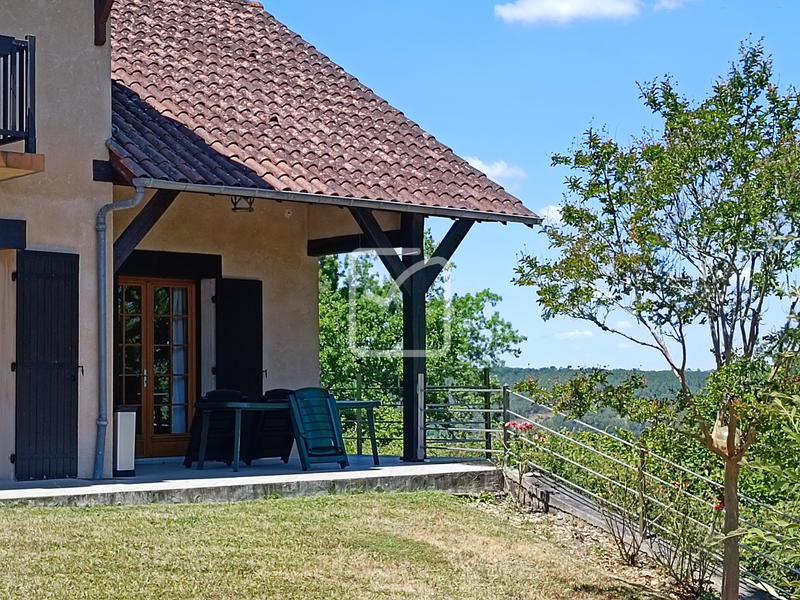 Maison - 172 m² - 5 pièces