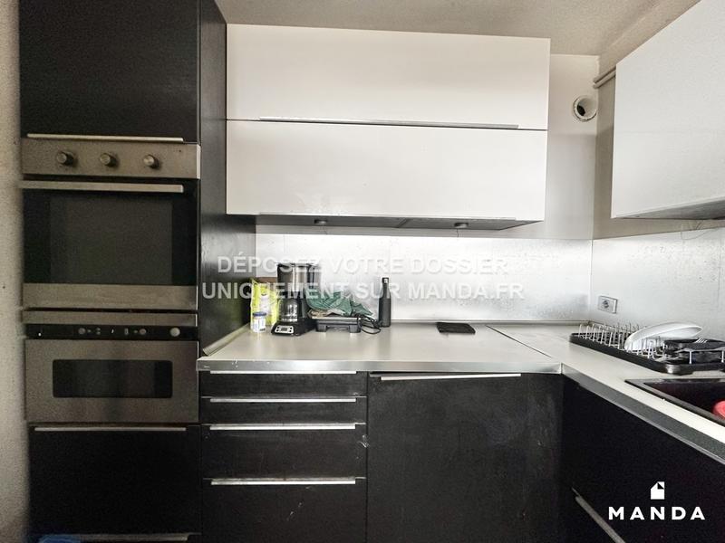 Chambre - 10 m² - 6 pièces