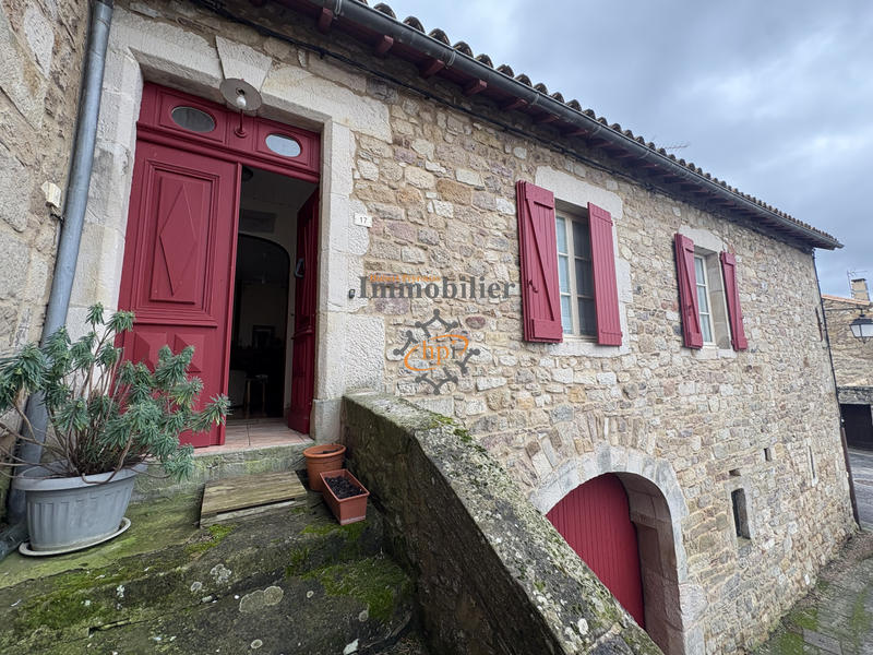 Maison - 104 m² - 4 pièces