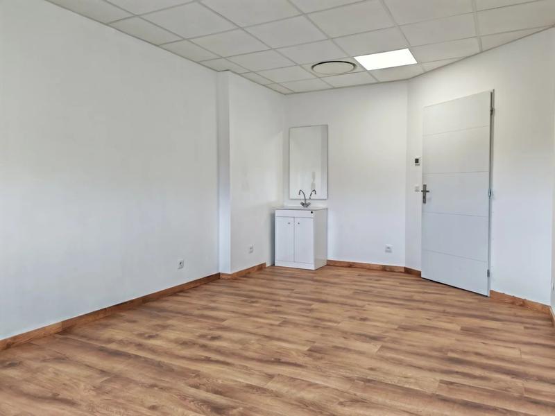 Bureau - 19 m² - 1 pièce