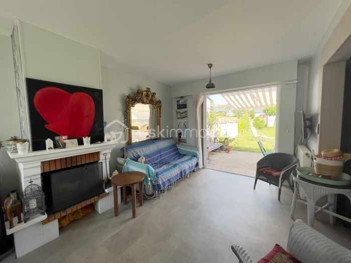 Maison - 90 m² - 5 pièces