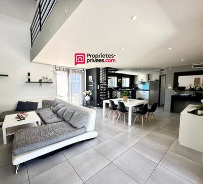 Maison - 162 m² - 5 pièces