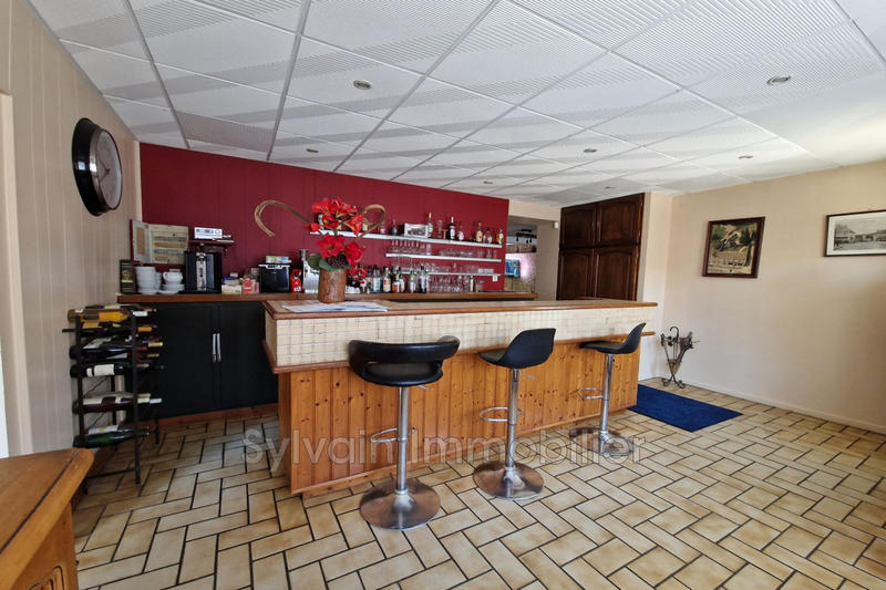 Maison - 359 m² - 6 pièces