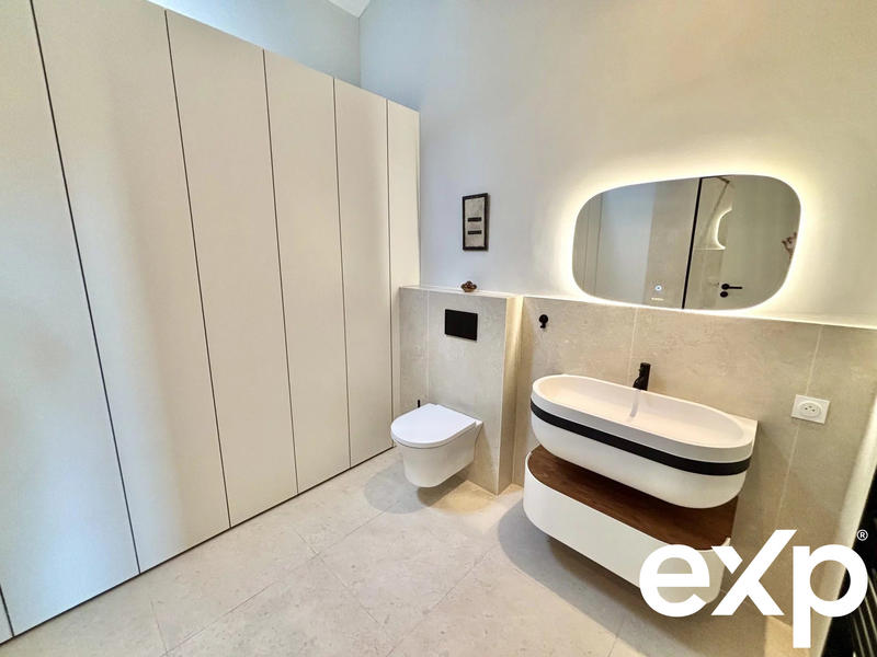 Appartement - 127 m² - 4 pièces