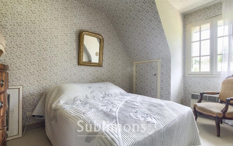 Maison - 168 m² - 7 pièces