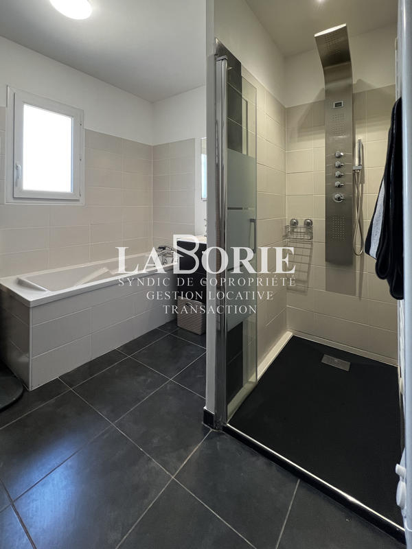 Maison - 115 m² - 6 pièces