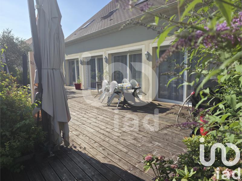 Maison - 360 m² - 9 pièces