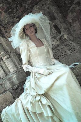 Lea Madeleine Couture