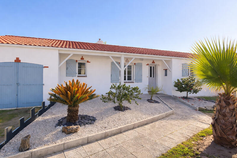 Maison - 93 m² - 4 pièces