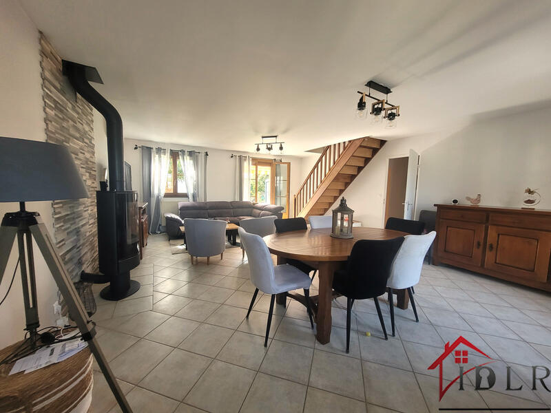 Maison - 123 m² - 5 pièces