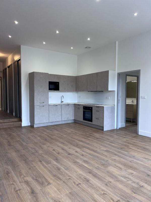 Appartement - 81 m² - 4 pièces