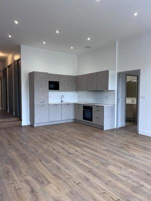 Appartement - 81 m² - 4 pièces