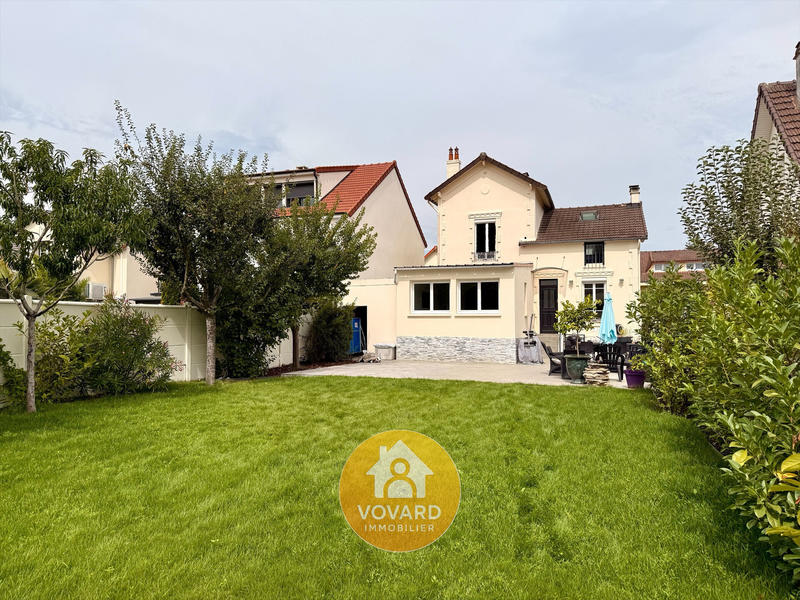 Maison - 120 m² - 7 pièces