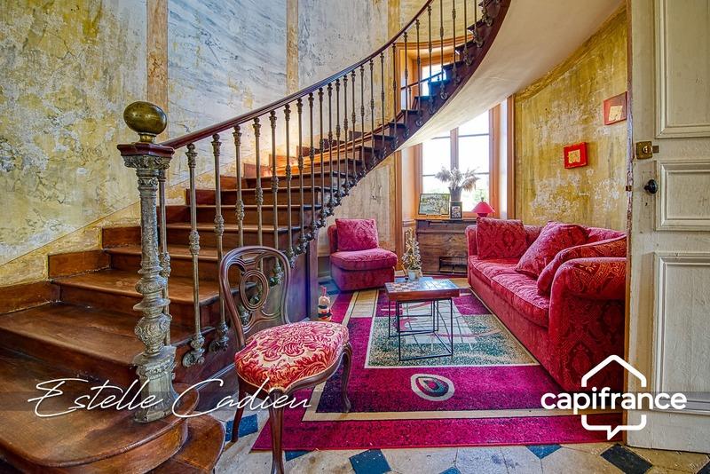 Château - 843 m² - 16 pièces