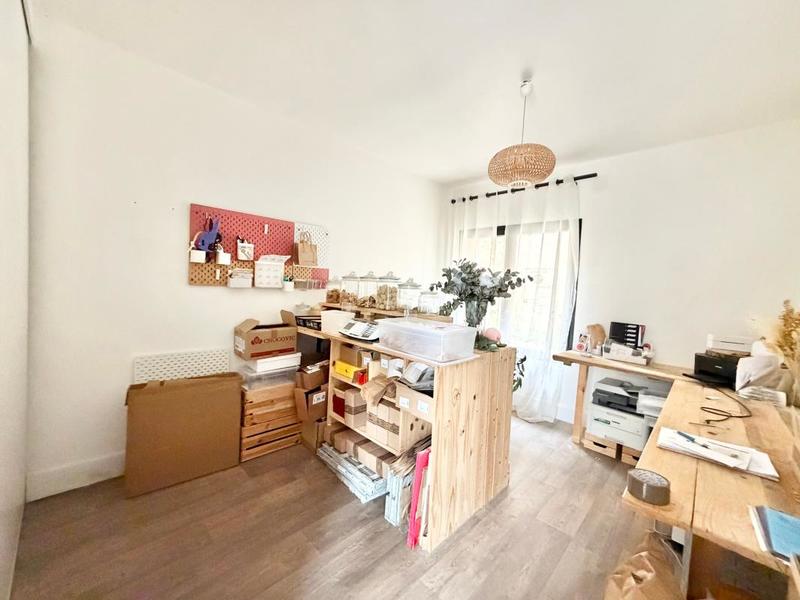 Maison - 214 m² - 7 pièces
