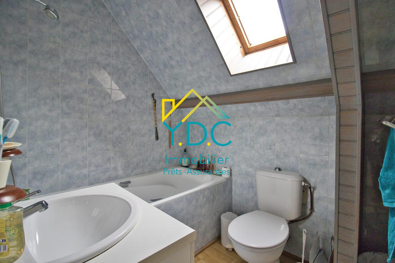 Maison - 121 m² - 6 pièces