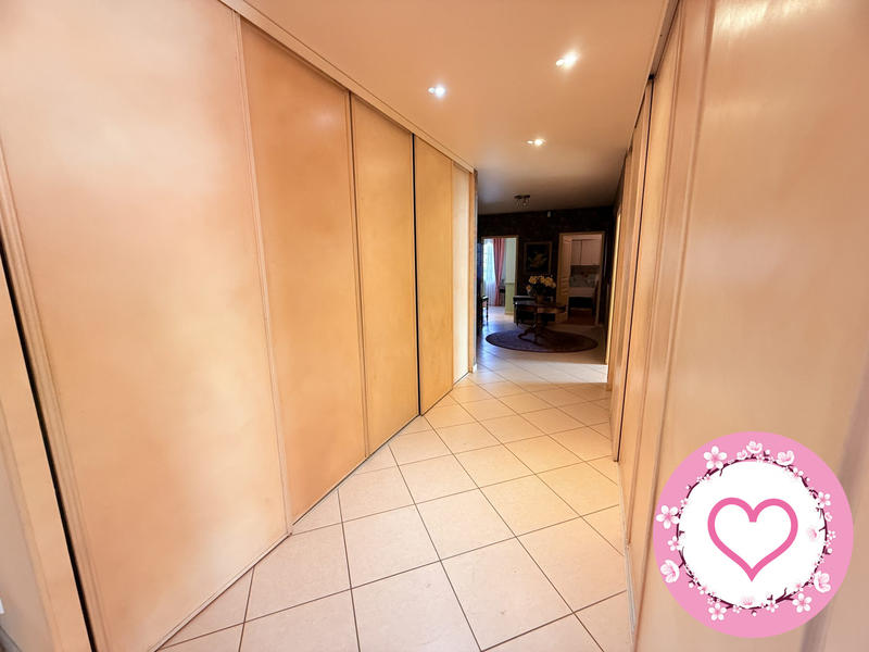 Maison - 165 m² - 6 pièces