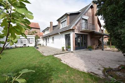 Pavillon - 188 m² - 8 pièces