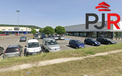 Local commercial - 306 m²