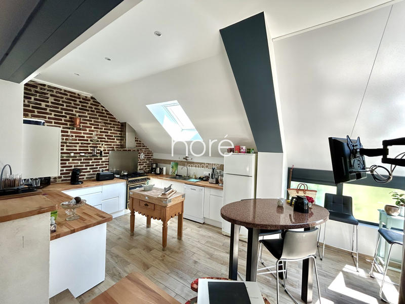 Maison - 282 m² - 11 pièces