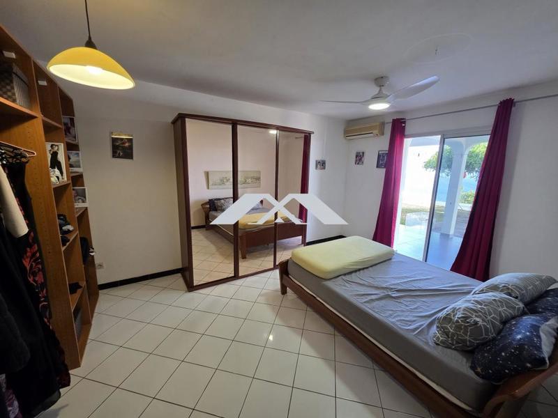 Villa - 200 m² - 9 pièces